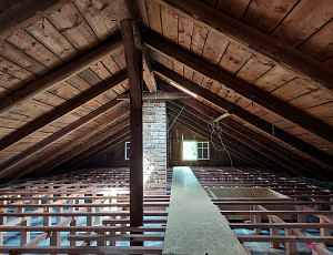 Zateplení stropu a zhotovení podlahy půdy